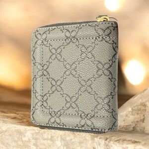 Nine West Monogram Zip Wallet in Light Gray NWT